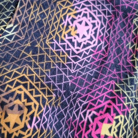 Tall and Curvy LuLaRoe Bright Pink Green Geometric Buttery Soft Leggings XXL - Picture 11 of 16